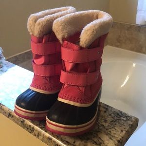 Sorel pink girls snow boots